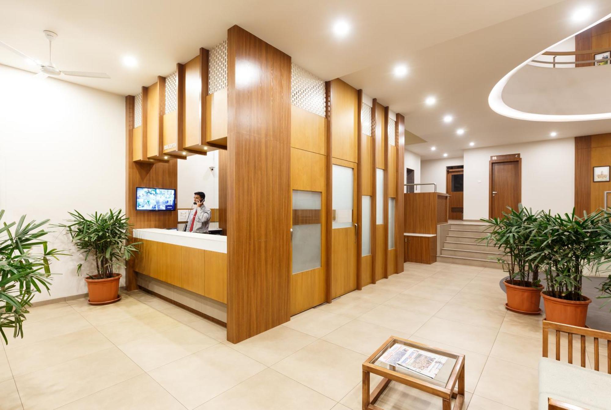 Hotel Classic Mid Town, Kolhapur Luaran gambar