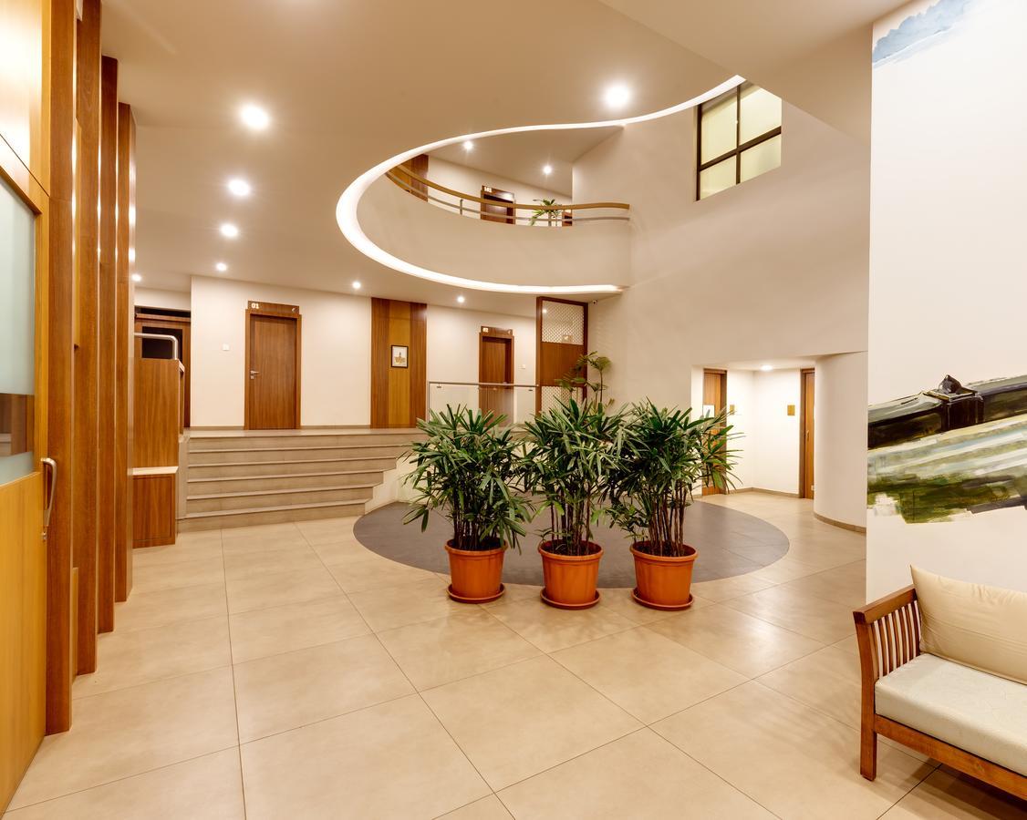 Hotel Classic Mid Town, Kolhapur Luaran gambar