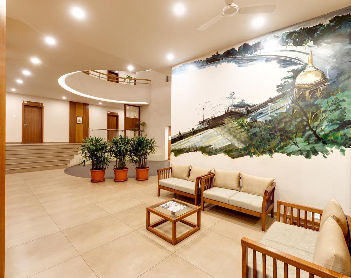 Hotel Classic Mid Town, Kolhapur Luaran gambar